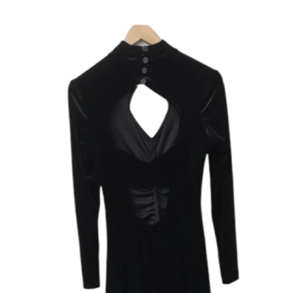 Elegant Black Long Sleeve Dress - Picture 12 of 13